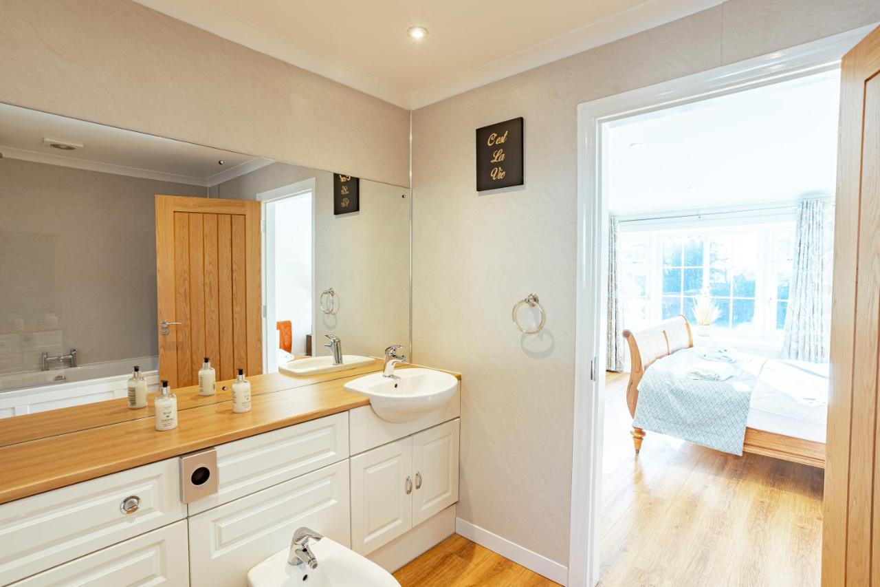 Sparrowhawk Cottage With Hot Tub Newton Stewart Eksteriør billede